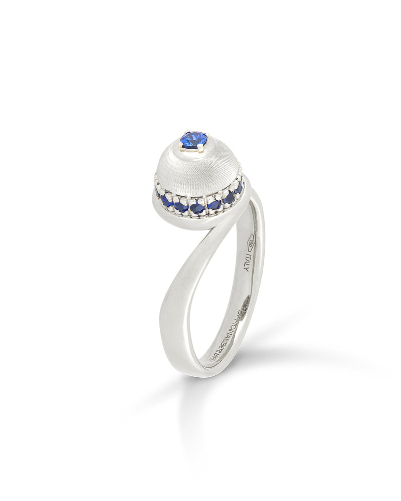 Empire Ring in 18kt White Gold and Sapphires